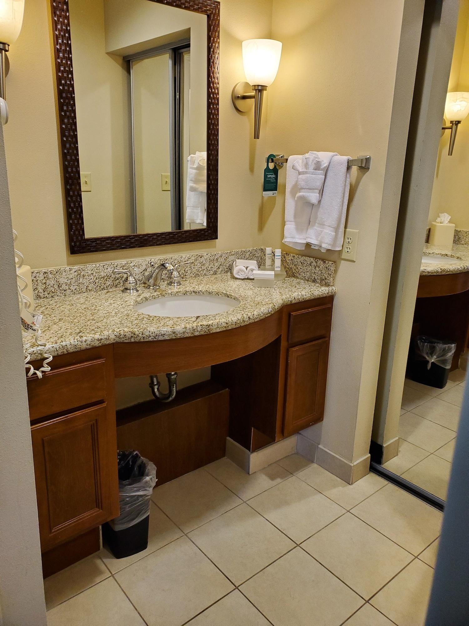 Hotel Homewood At Mall Del Norte 3*